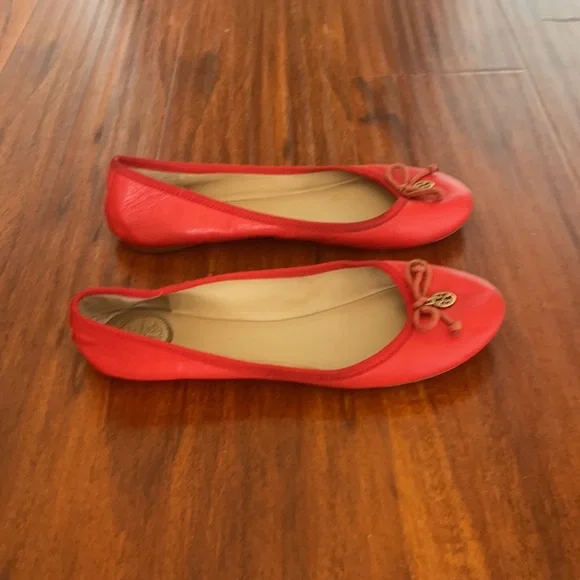 Tory Burch scarlet red ballet flats. Size 8.5 - Picture 2 of 5